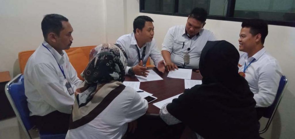 Metode Intray dan FGD sering kami gunakan untuk melihat kompetensi para pemangku jabatan di perusahaan untuk melihat performa dan kemampuan problem solving, dan aspek teknis lainnya dalam menghadapi masalah di perusahaan